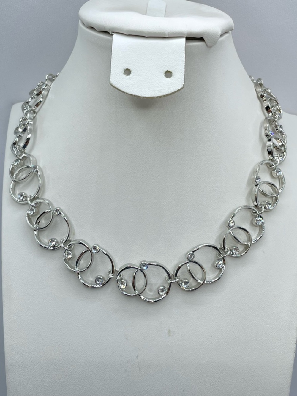 Silver Tone Crystal Rhinestone Circle Link Necklace Statement Sparkle
